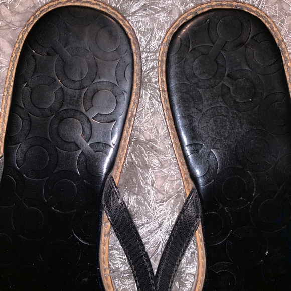 black coach flip flops size 8
